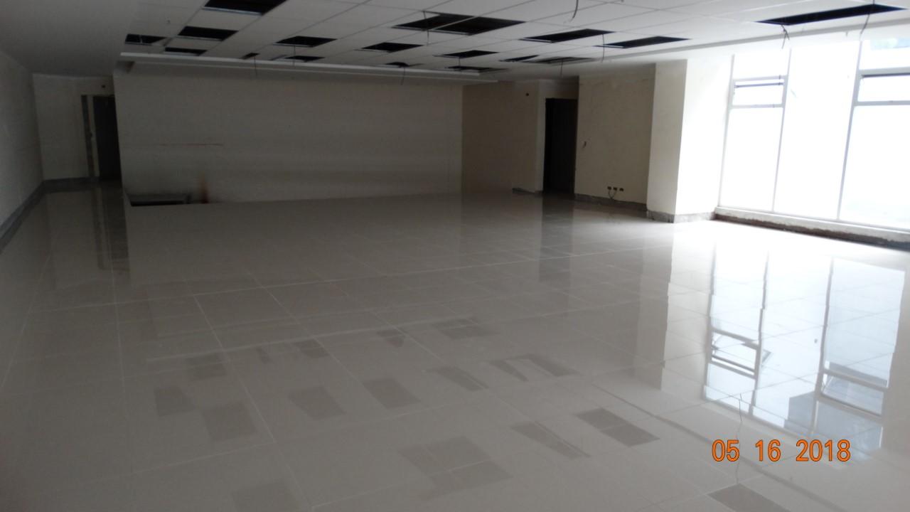 Edificio Comercial en venta en Pichincha | Quito | Naciones Unidas, Edificio Corporativo por terminar proyecto Rep del Salvador y NNUU, 5799 m²