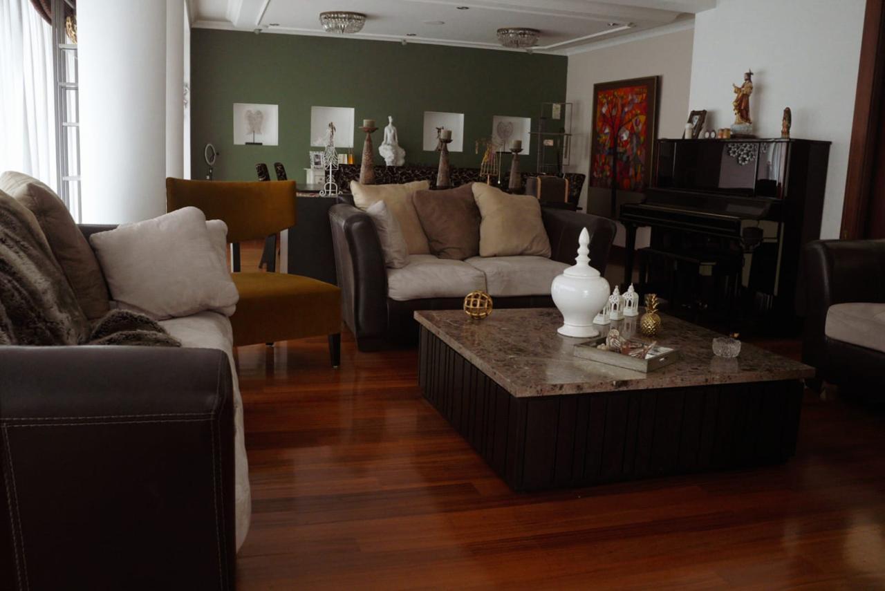 Casa en venta en Pichincha | Quito | El Condado, CASA EN VENTA URBANIZACION EL CONDADO, 455 m²