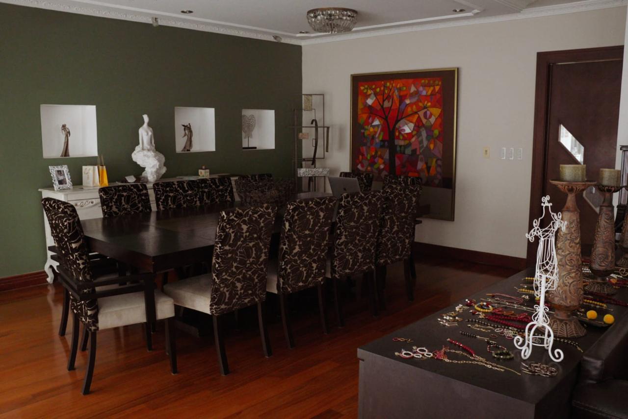 Casa en venta en Pichincha | Quito | El Condado, CASA EN VENTA URBANIZACION EL CONDADO, 455 m²