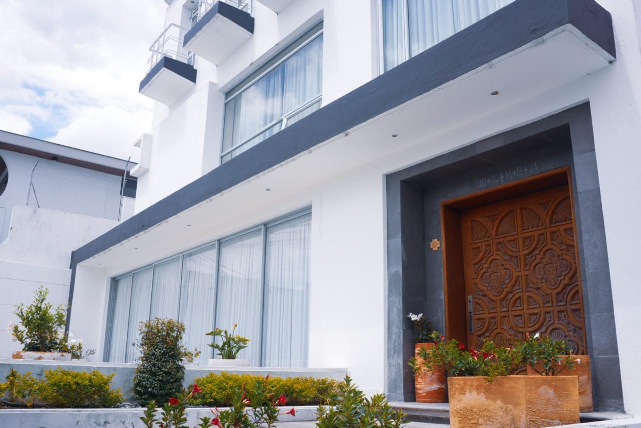 Casa en venta en Pichincha | Quito | El Condado, CASA EN VENTA URBANIZACION EL CONDADO, 455 m²