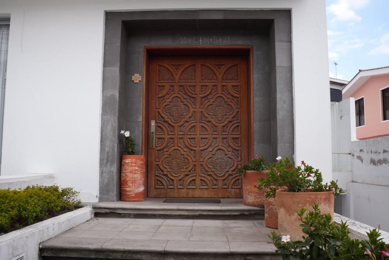 Casa en venta en Pichincha | Quito | El Condado, CASA EN VENTA URBANIZACION EL CONDADO, 455 m²