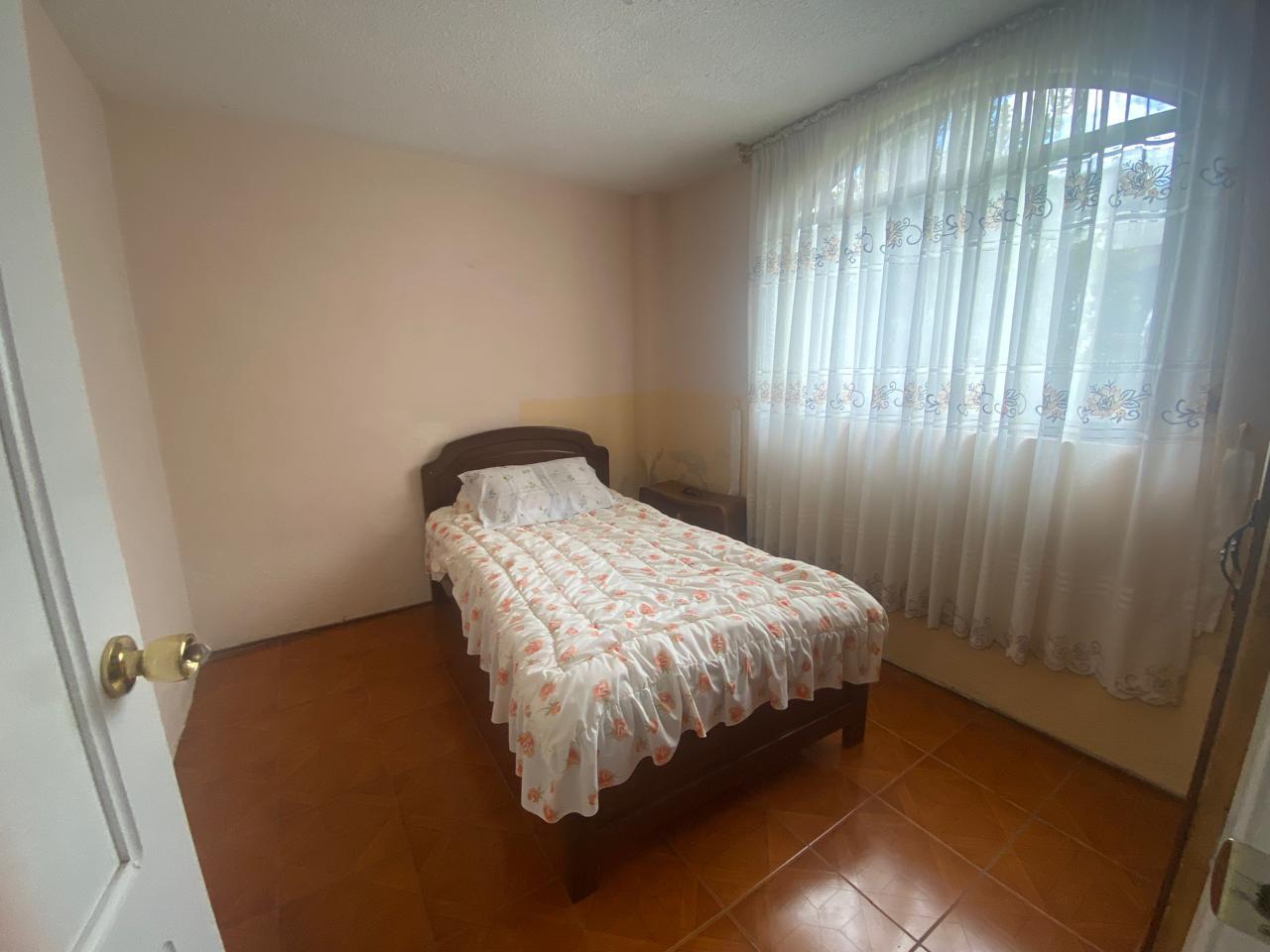 CONOCOTO FOR SALE HOUSE 2 APARTMENTS 1 ON GROUND FLOOR 5