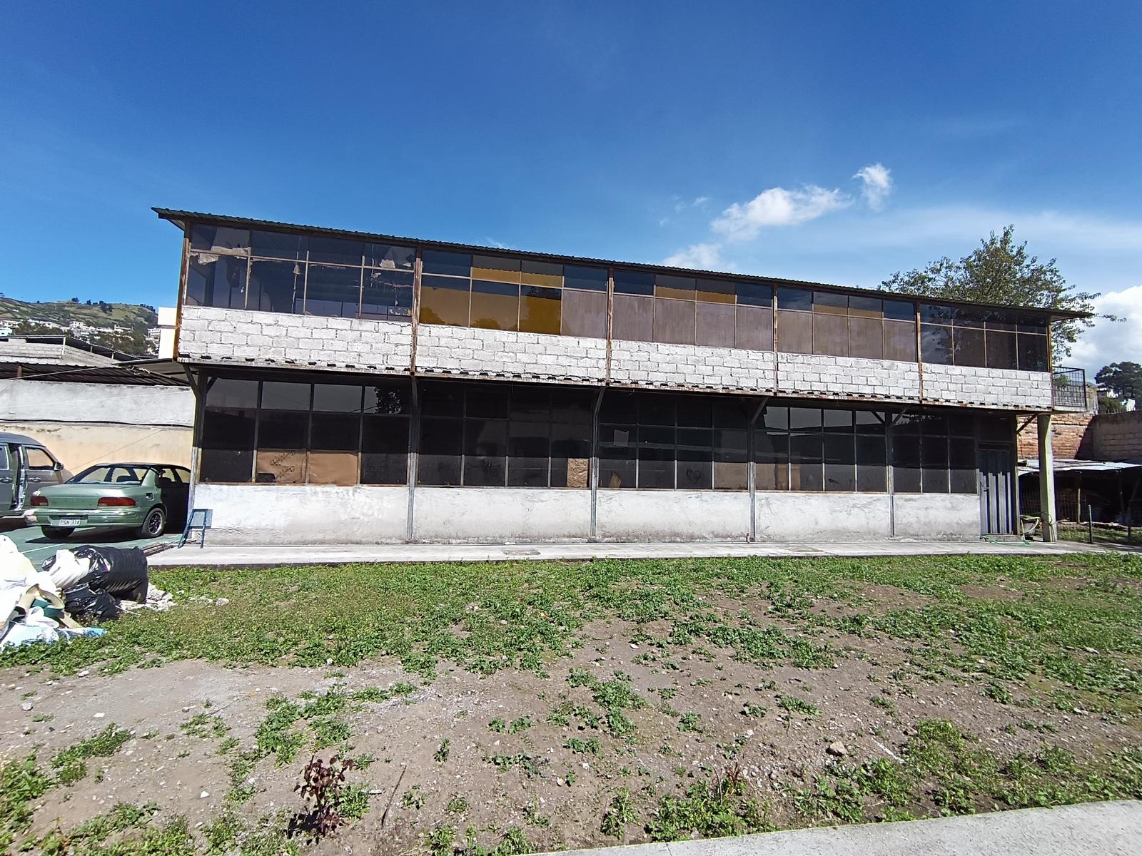 Edificio Comercial en venta en Pichincha | Quito | Sur de Quito, Santa Bárbara, Taisha OE10-118 y Tabiazo, 1657 m²