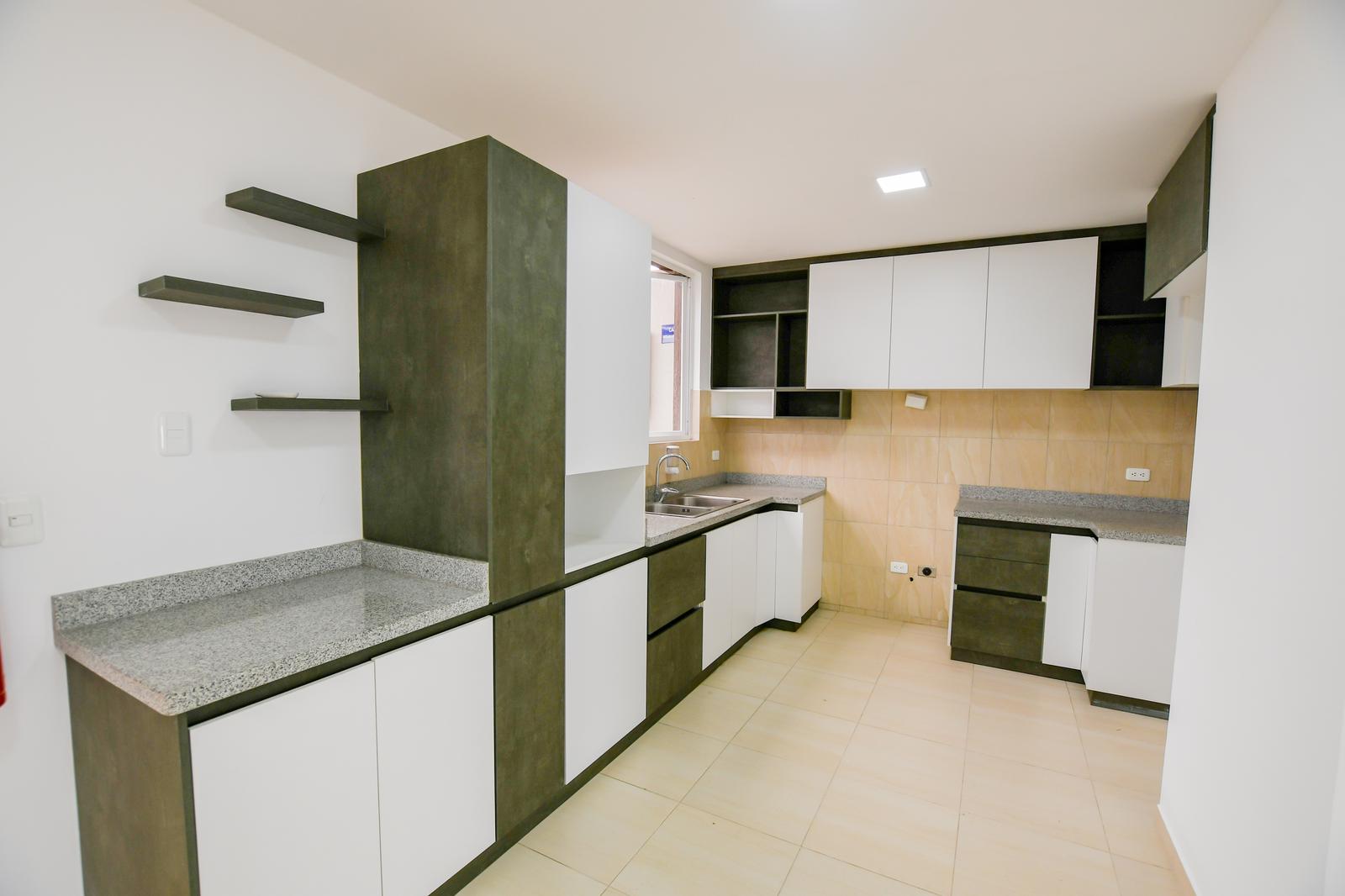 Casa en venta en Pichincha | Quito | Calderón, CALDERON CASA EN VENTA 4 HABITACIONES, 246 m²
