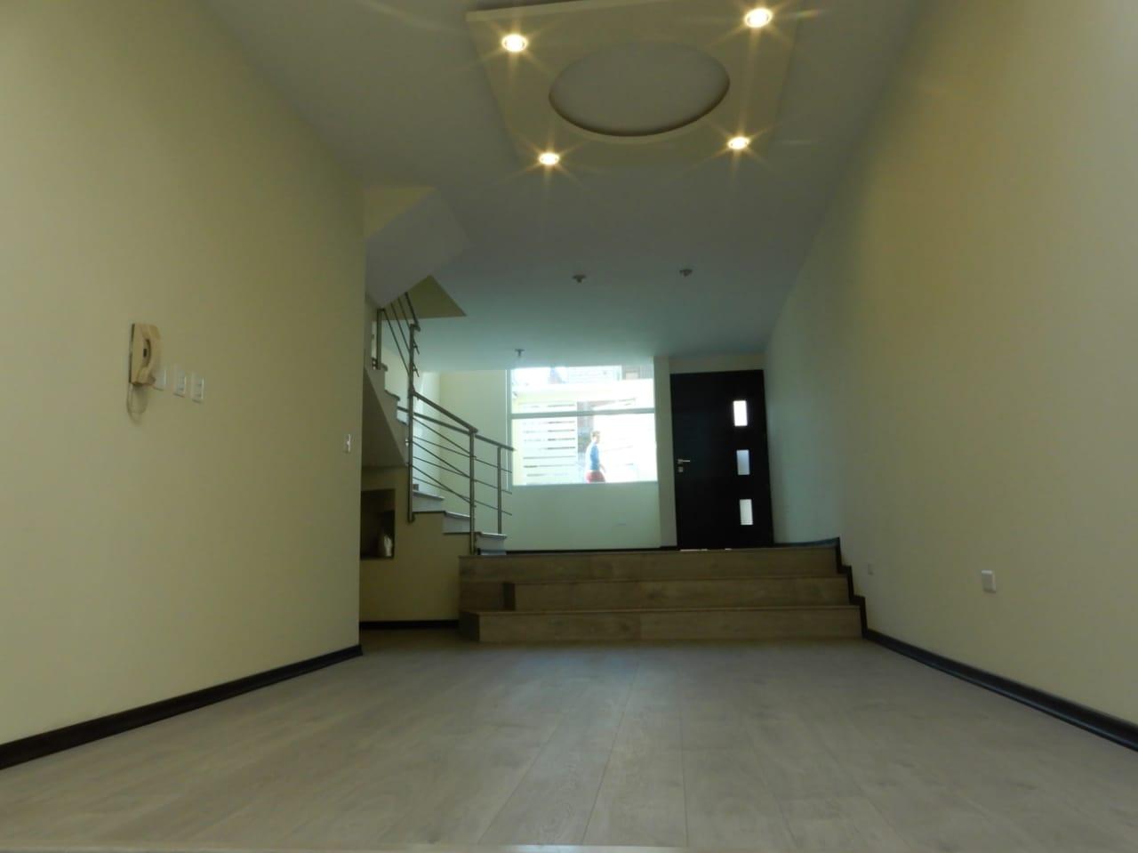 House for Sale 198 m² 5