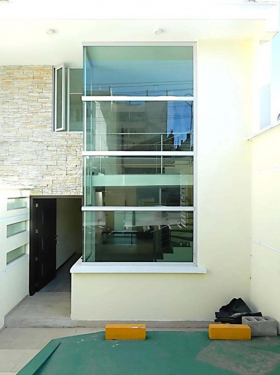 House for Sale 198 m² 2