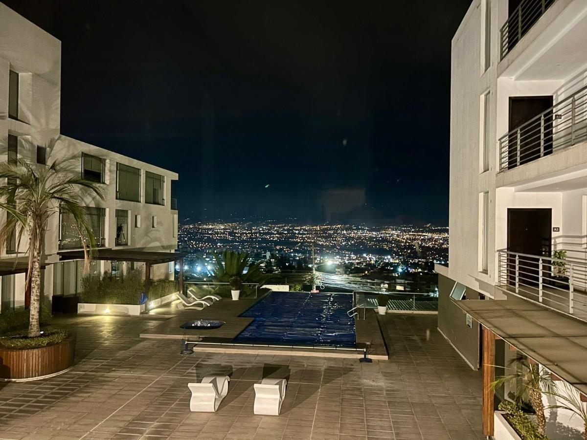 Departamento en venta en Pichincha | Quito | Cumbayá, Fernando de Legarda y Juan Leon Mera al 170100, 225 m²