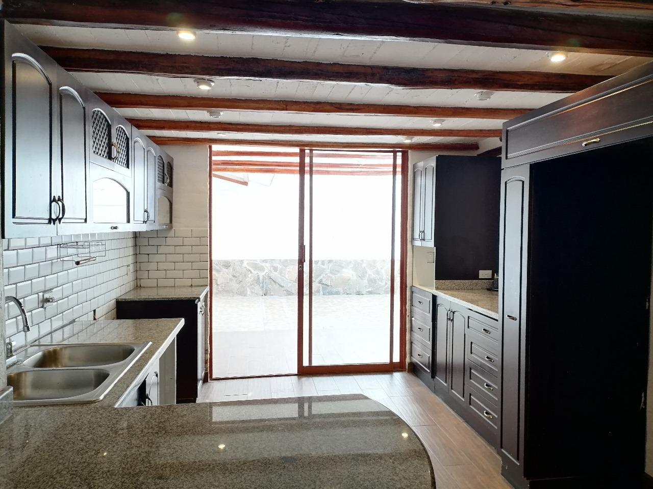 Casa en venta en Pichincha | Quito | Sangolqui, venezuela y viñedos 20, 106 m²