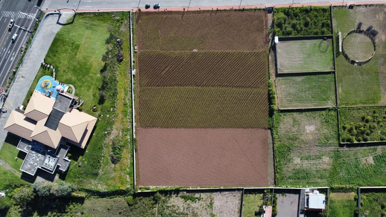 Land in Natabuela 2