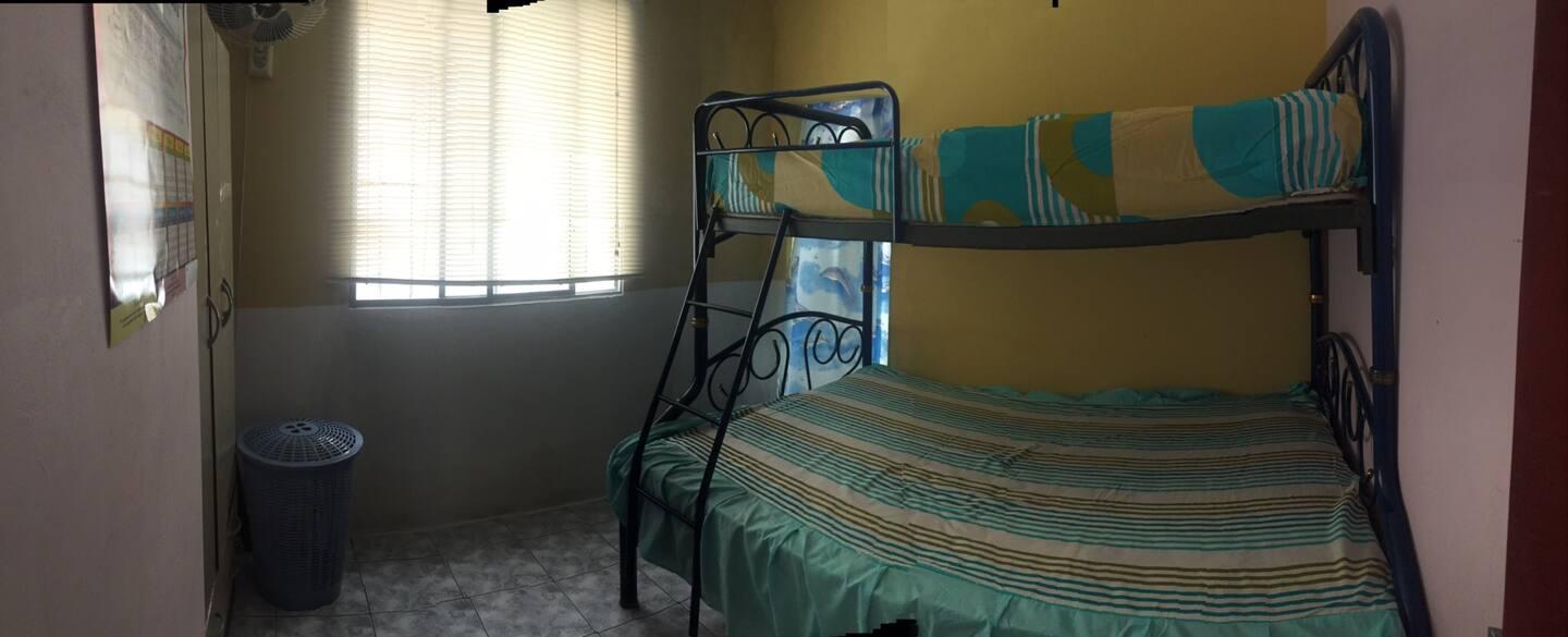 Casa en venta en Santa Elena | Santa Elena | Santa Elena, Casa Vacacional a Pocos Pasos del Mar en Punta Carnero, 65 m²