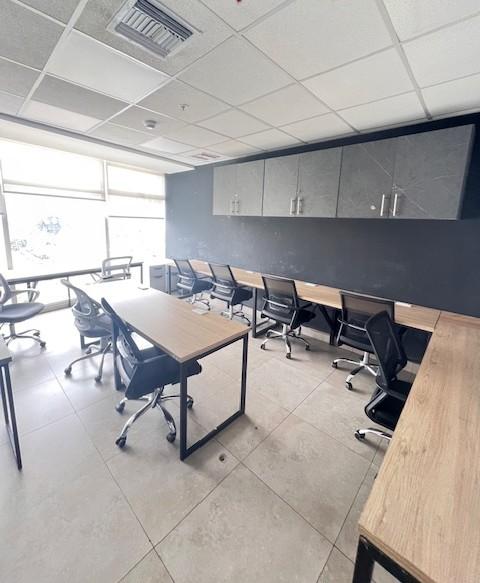 Oficina en alquiler en Ecuador | Guayas | Samborondón, Edificio Los Arcos Plaza, 133 m²