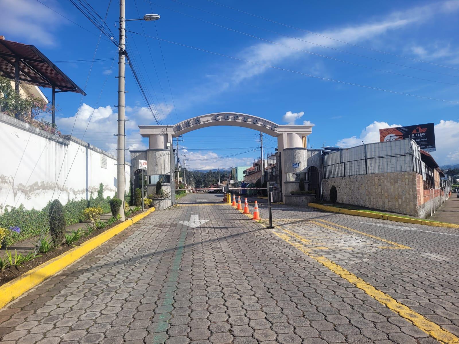 Casa en venta en Pichincha | Quito | Sangolqui, Vendo Casa Selva Alegre Urbanización COPEDAC valle de los Chillos