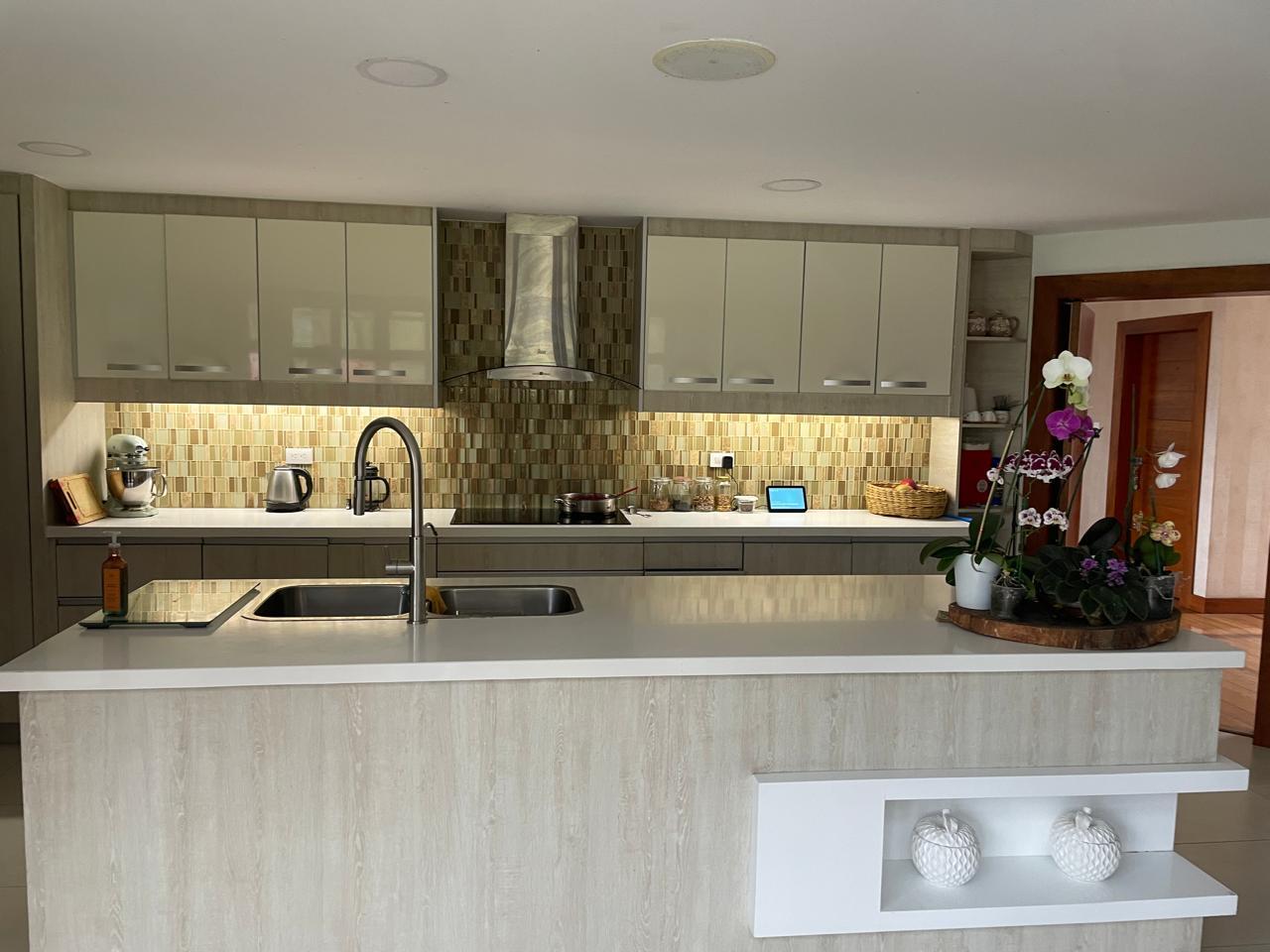 Casa en venta en Ecuador | Imbabura | Ibarra, Lulunqui tras la loma de Guayabillas, 600 m²