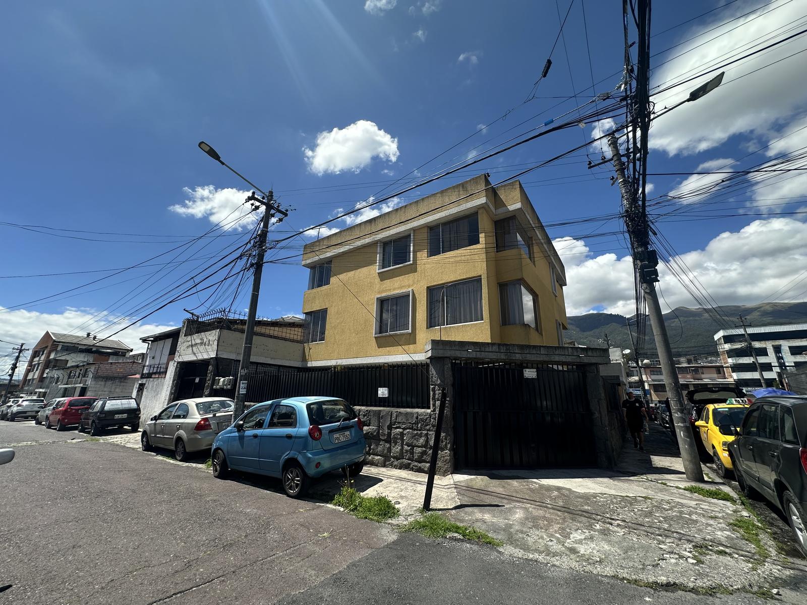 Casa en venta en Pichincha | Quito | La Concepción, Casa Rentara de Venta en la Cocepción - Río Curaray OE2-59 y Río Blanco Sector La Concepción, 692 m²