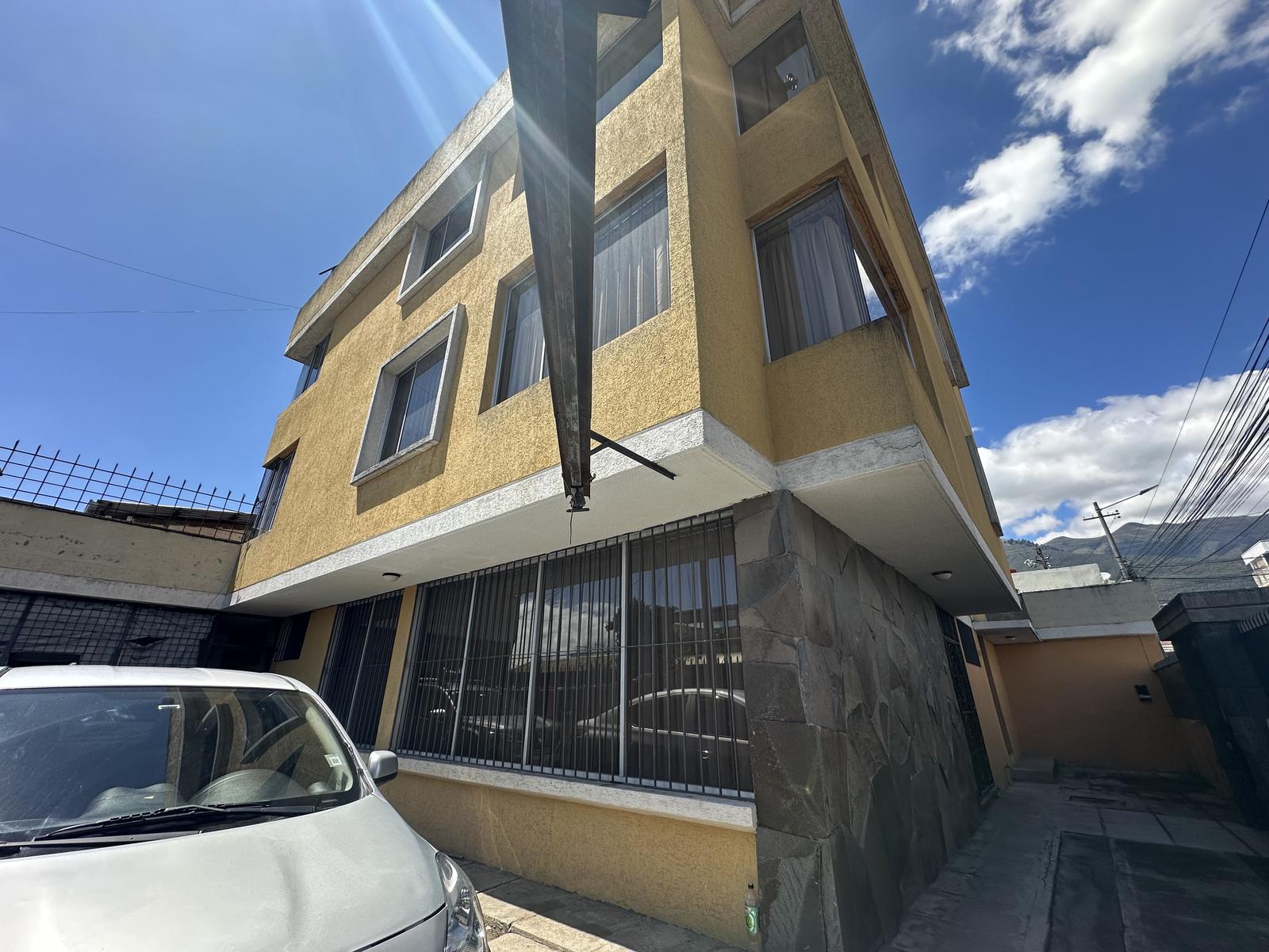 Casa en venta en Pichincha | Quito | La Concepción, Casa Rentara de Venta en la Cocepción - Río Curaray OE2-59 y Río Blanco Sector La Concepción, 692 m²