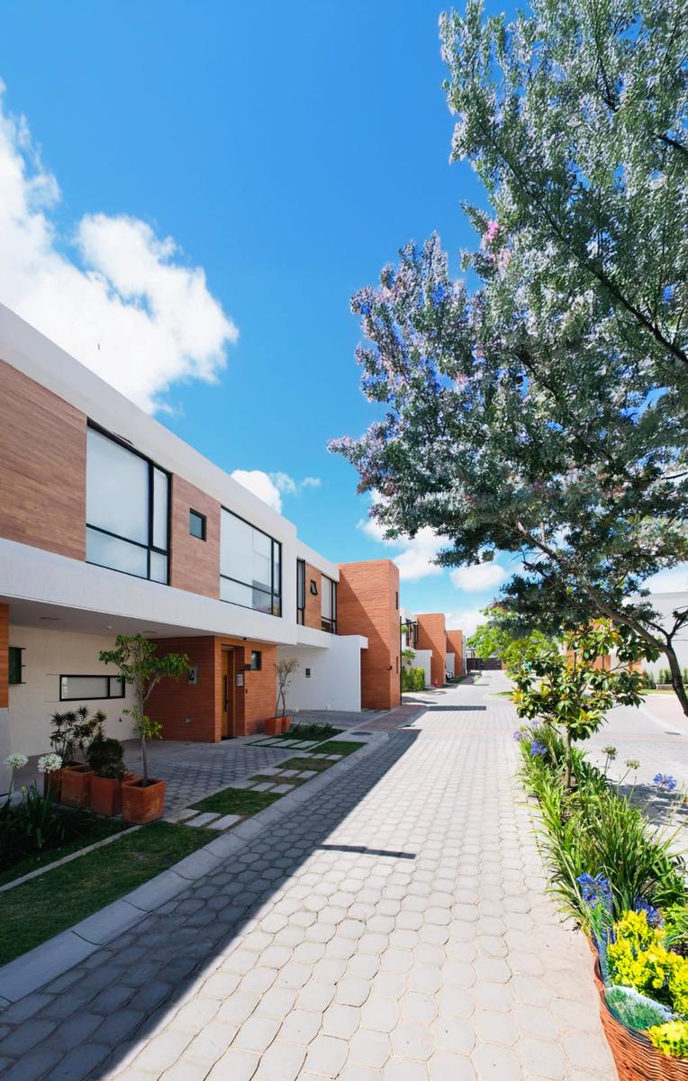 APARTMENT FOR SALE 5