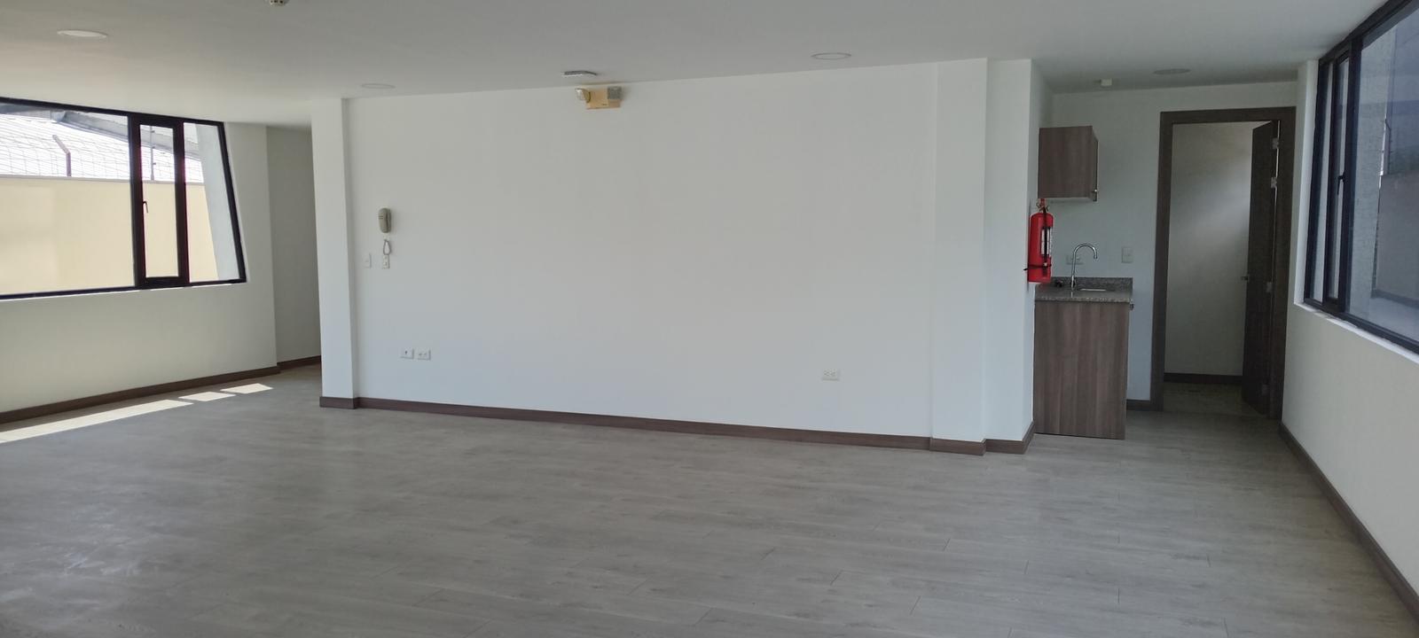 Oficina en venta en Pichincha | Quito | Centro Norte, Avenida de los Shirys 186 Avenida Eloy Alfaro, 83 m²