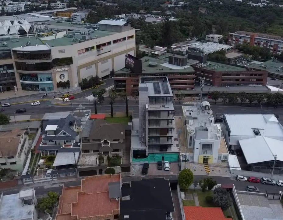 Commercial Space in Cumbayá 5