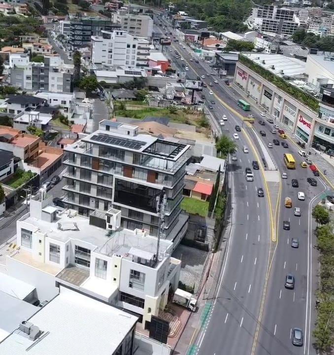 Commercial Space in Cumbayá 3