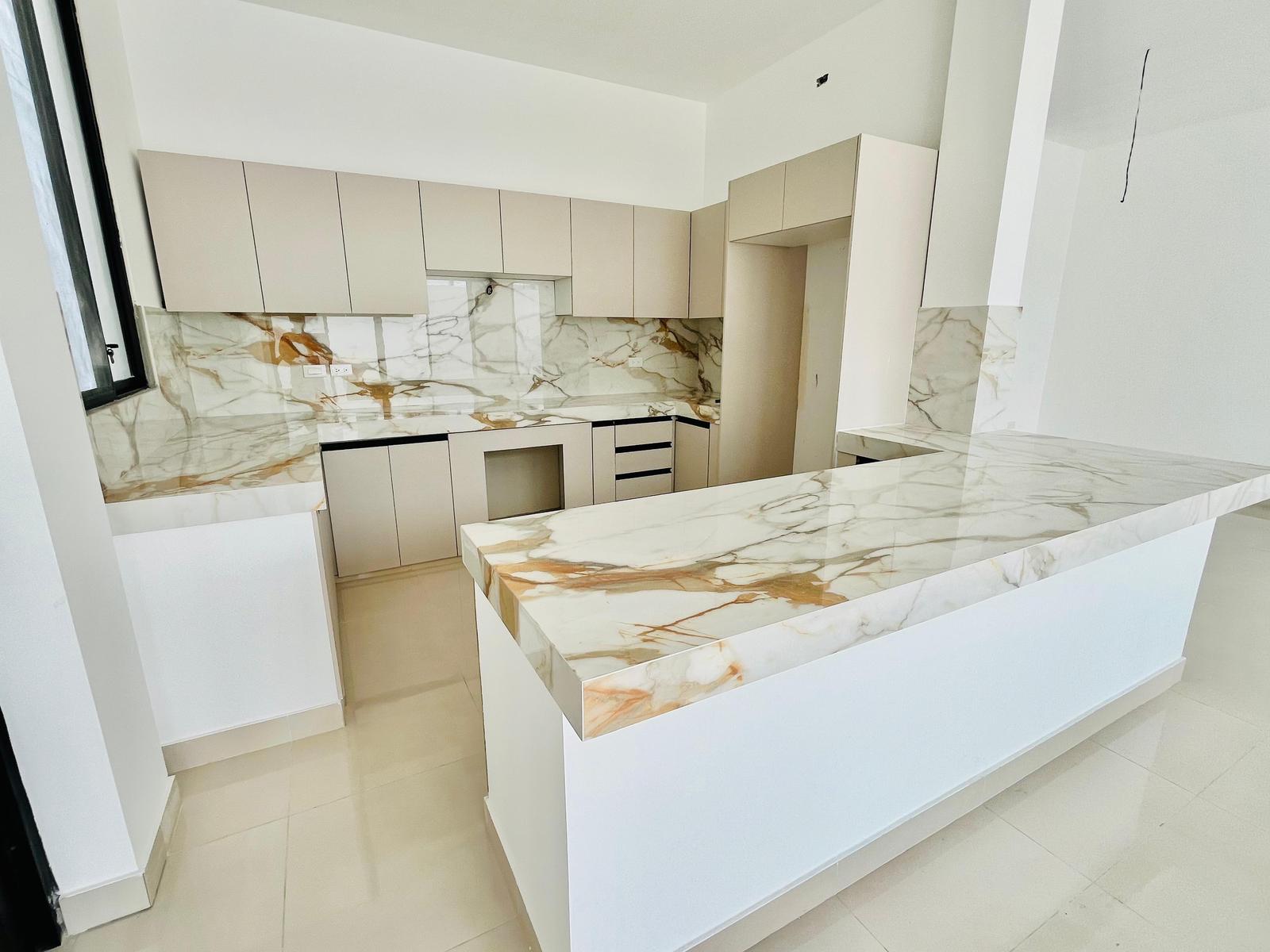 Casa en venta en Guayas | Daule | La Aurora, Urb Mallorca , Via A Salitre, Daule