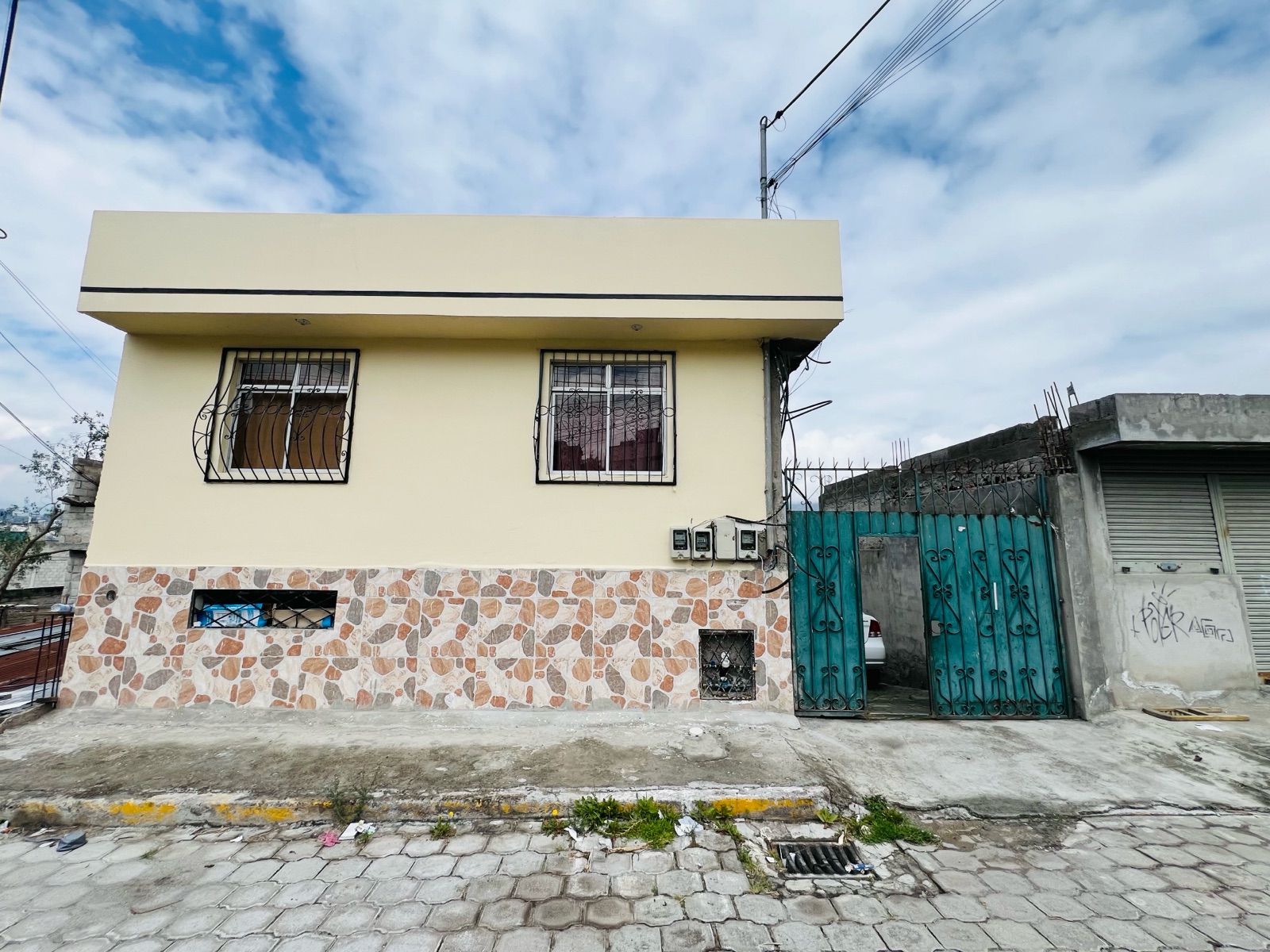 Independent House in Calderon, Nuevo Amanecer Sector