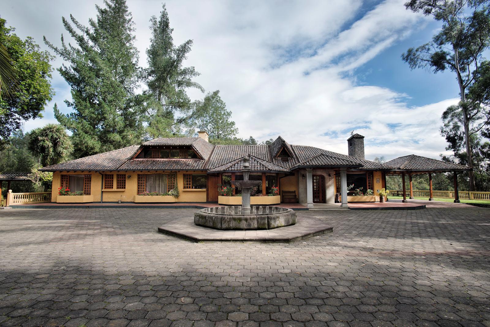 Quinta en venta en Pichincha | Quito | El Tingo, SANGOLQUI - Vía al Pasochoa, 2214 ha