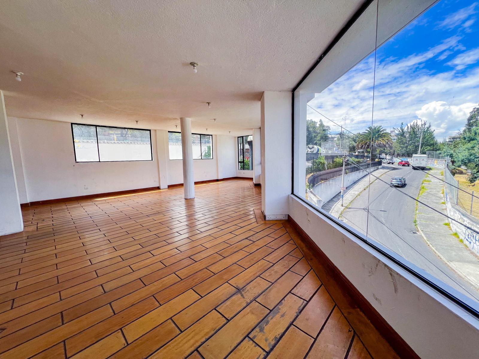 Casa en alquiler en Pichincha | Quito | El Batán, Eloy Alfaro y Portete, 1798 m²