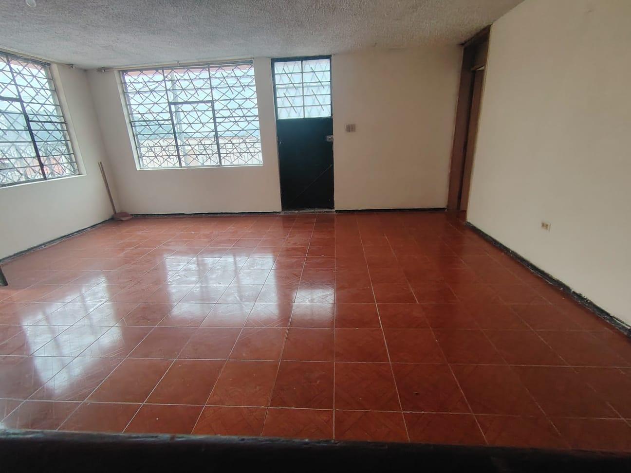 Casa en venta en Pichincha | Quito | Monjas, Loma de Puengasi, Monjas, Obrero Independiente, Napo, Av. Simon Bolivar, Florestal, Balcon del Valle, Eden del Valle, Av. General Rumiñahui, 113 m²
