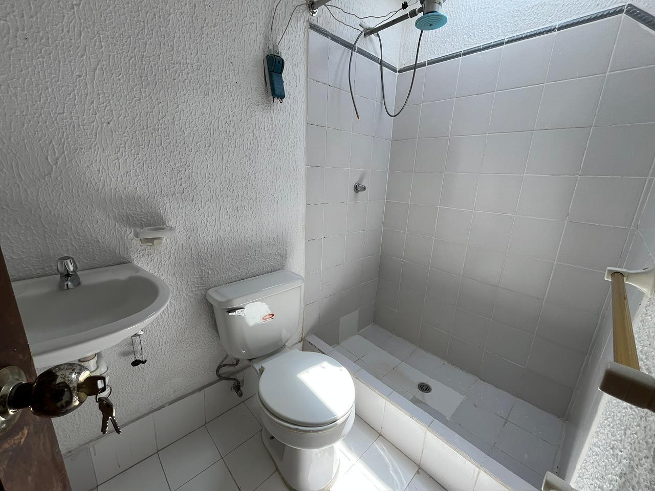 House with Opportunity Price for Sale in Calderón 2