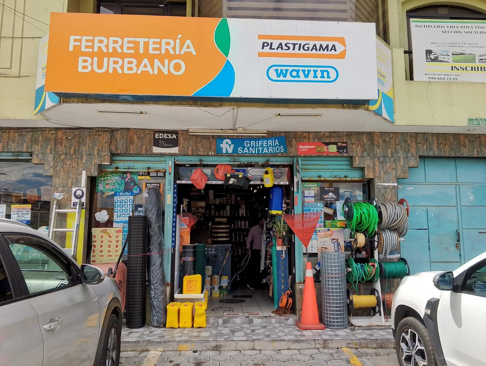 Local en venta en Pichincha | Quito | Cumbayá, Av. María Angélica Hidrobo y Línea Férrea