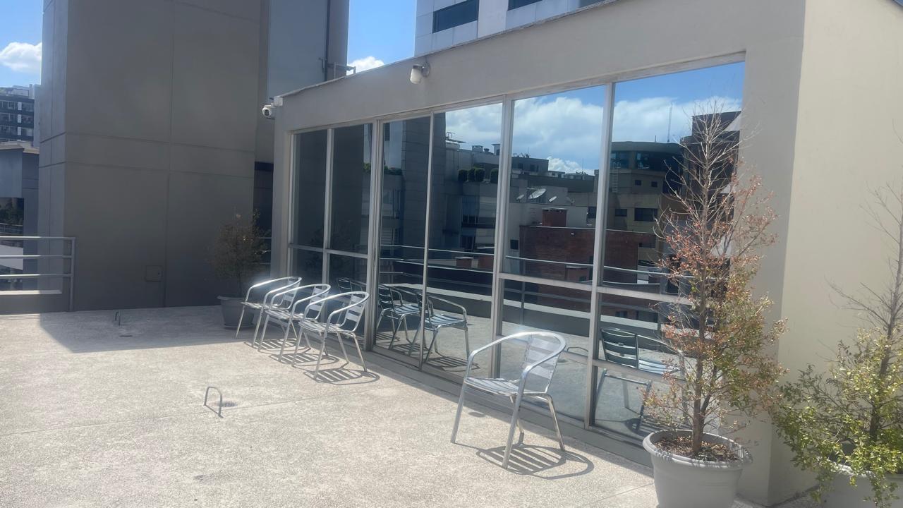 Oficina en venta en Pichincha | Quito | La Carolina, Oficina en Venta, 118 m²
