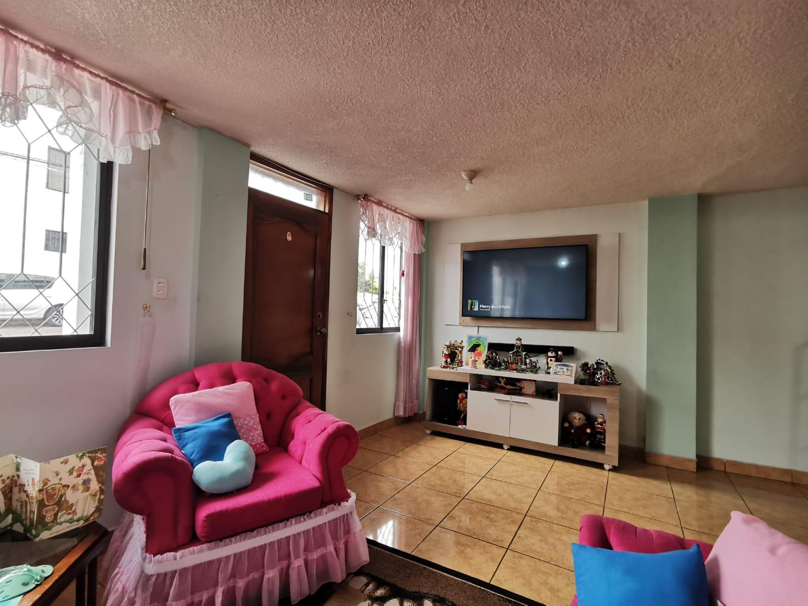 Casa en venta en Pichincha | Quito | La Armenia, Casa en Venta Valle de Los Chillos La Armenia Pueblo Blanco, 89 m²