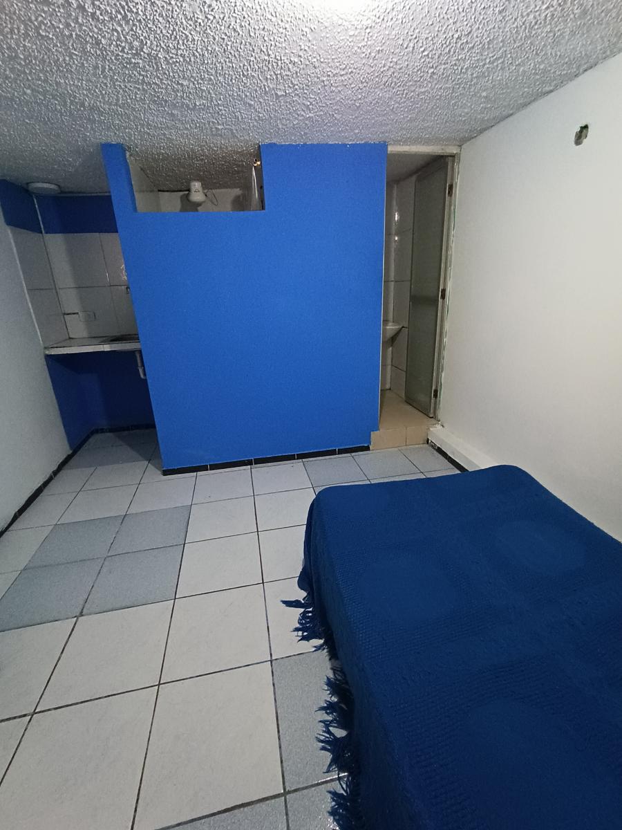 Edificio Comercial en venta en Pichincha | Quito | Sur de Quito, Lac Cuadras, Calle Hugo Díaz Romero, 800 m²