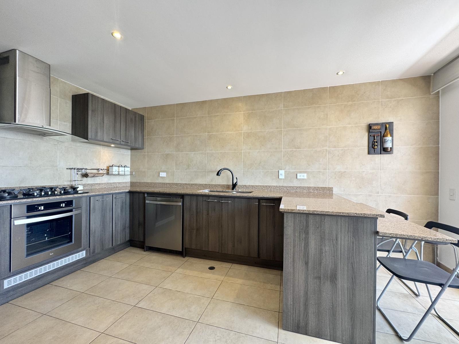 Departamento en alquiler en Pichincha | Quito | Monteserrín, Terrazas del Moral, Monteserrín, 280 m²