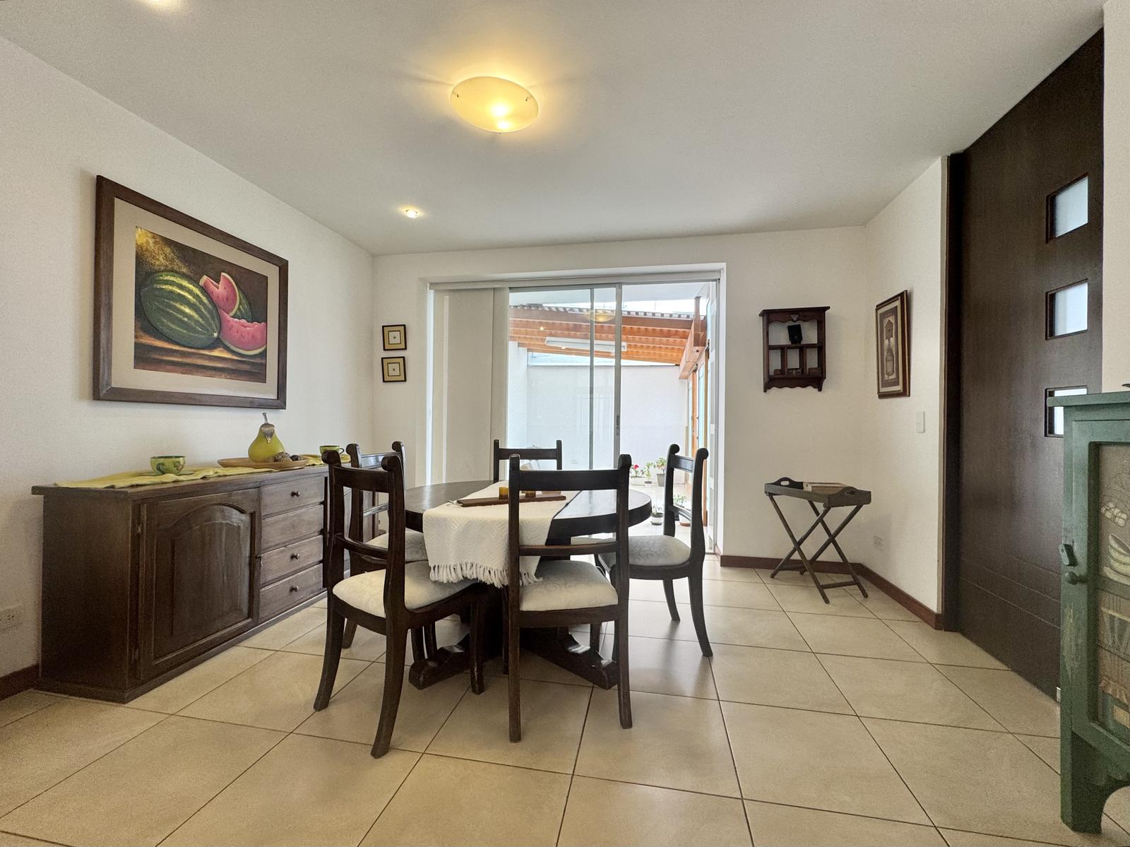 HOUSE FOR SALE IN SAN JUAN ALTO CUMBAYÁ 5