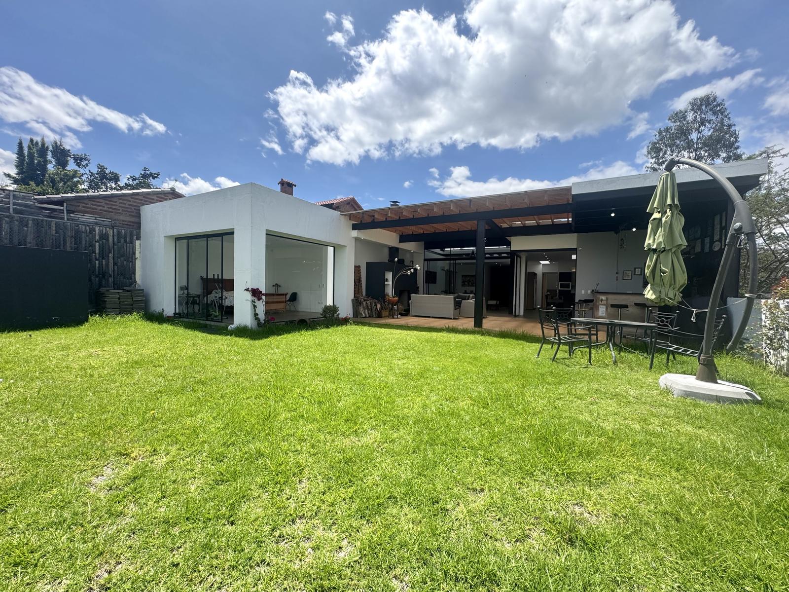Casa en alquiler en Pichincha | Quito | Cumbayá, Urb. Juan Montalvo, Cumbayá, 500 m²