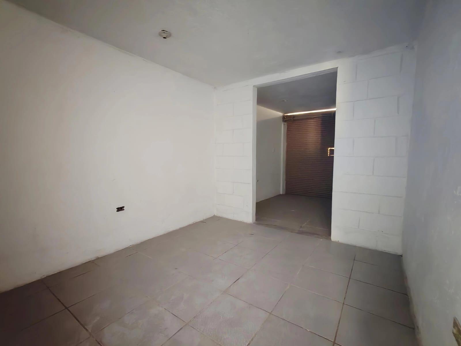 FOR SALE: 3-STORY HOUSE WITH COMMERCIAL SPACE IN CARAPUNGO 3