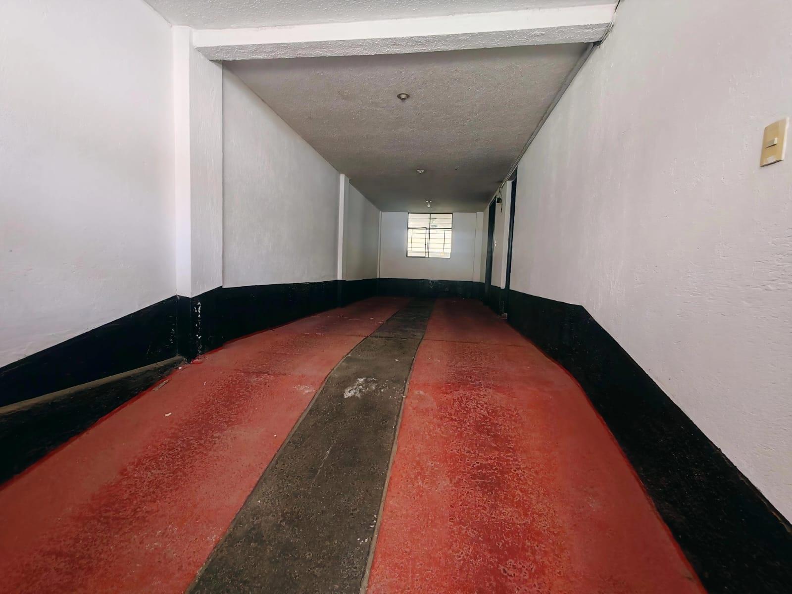 FOR SALE: 3-STORY HOUSE WITH COMMERCIAL SPACE IN CARAPUNGO 2
