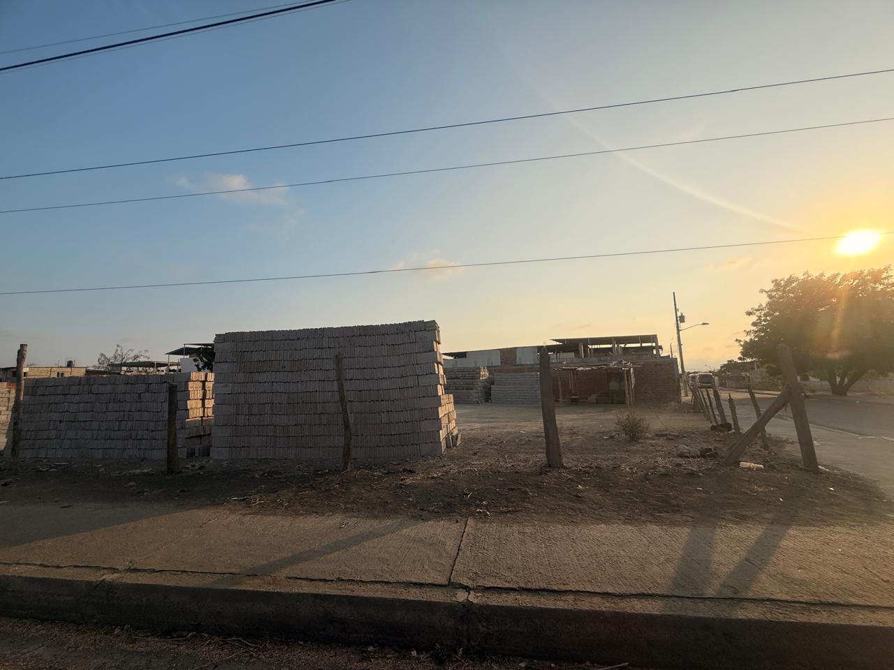 Land with High Potential in High Vehicle Traffic Zone 2