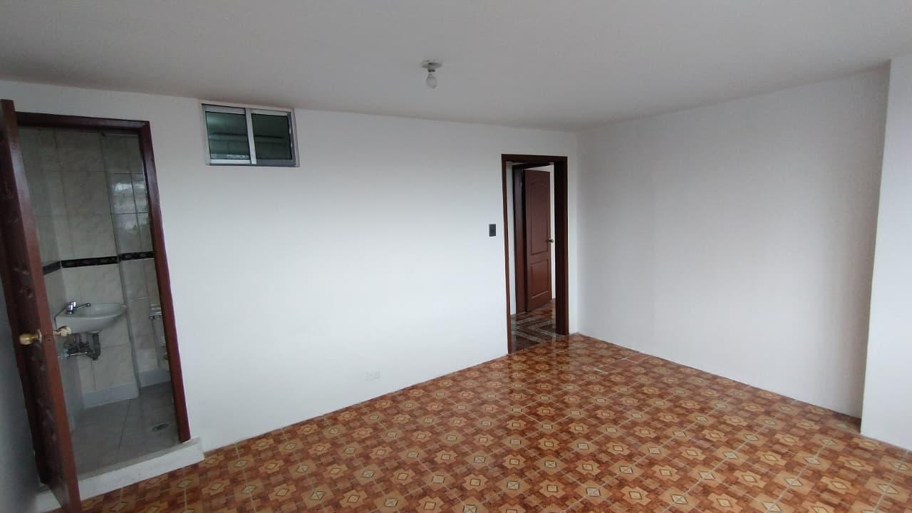 Departamento en venta en Pichincha | Quito | Comité del Pueblo, Comité Del Pueblo Juan Molineros frente al Dinapen
