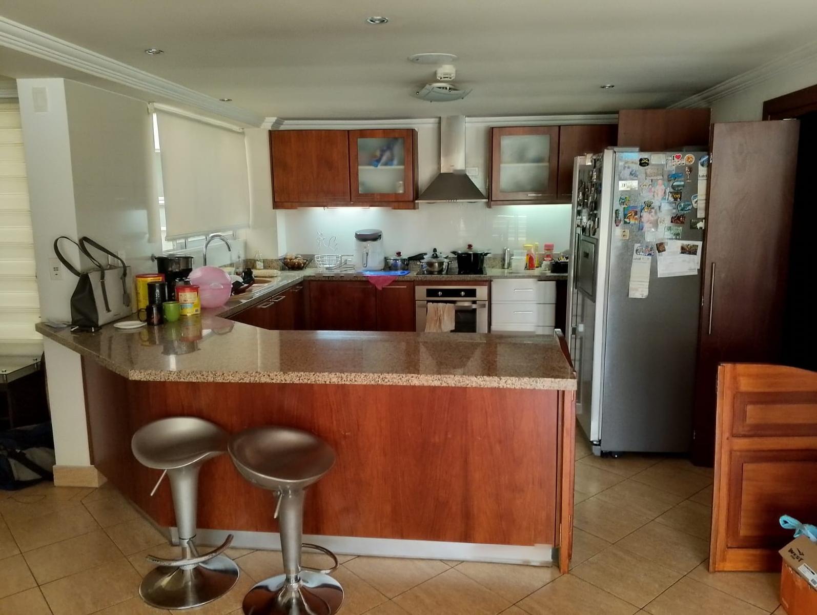 APARTMENT SALE MONTESERRÍN 2