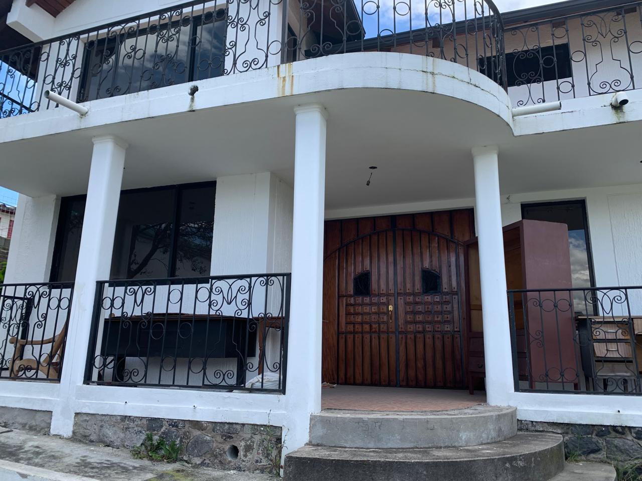 Casa en alquiler en Pichincha | Quito | Los Chillos, CASA COMERCIAL EN RENTA , Sector La Armenia, 450 m²