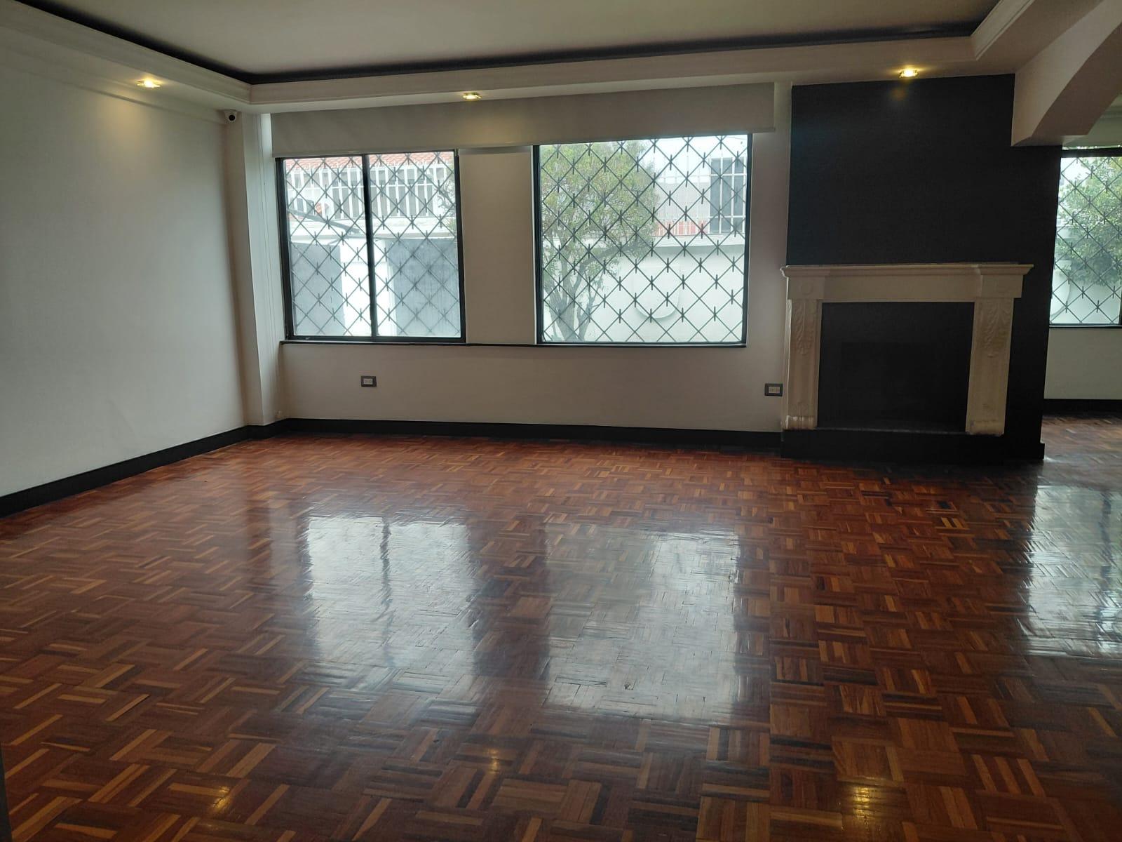 Casa en venta en Pichincha | Quito | Ponceano, N71D VINCENTN71D VINCENT VAN GOGH OE4-41 VAN GOGH OE4-41 al 400, 688 m²