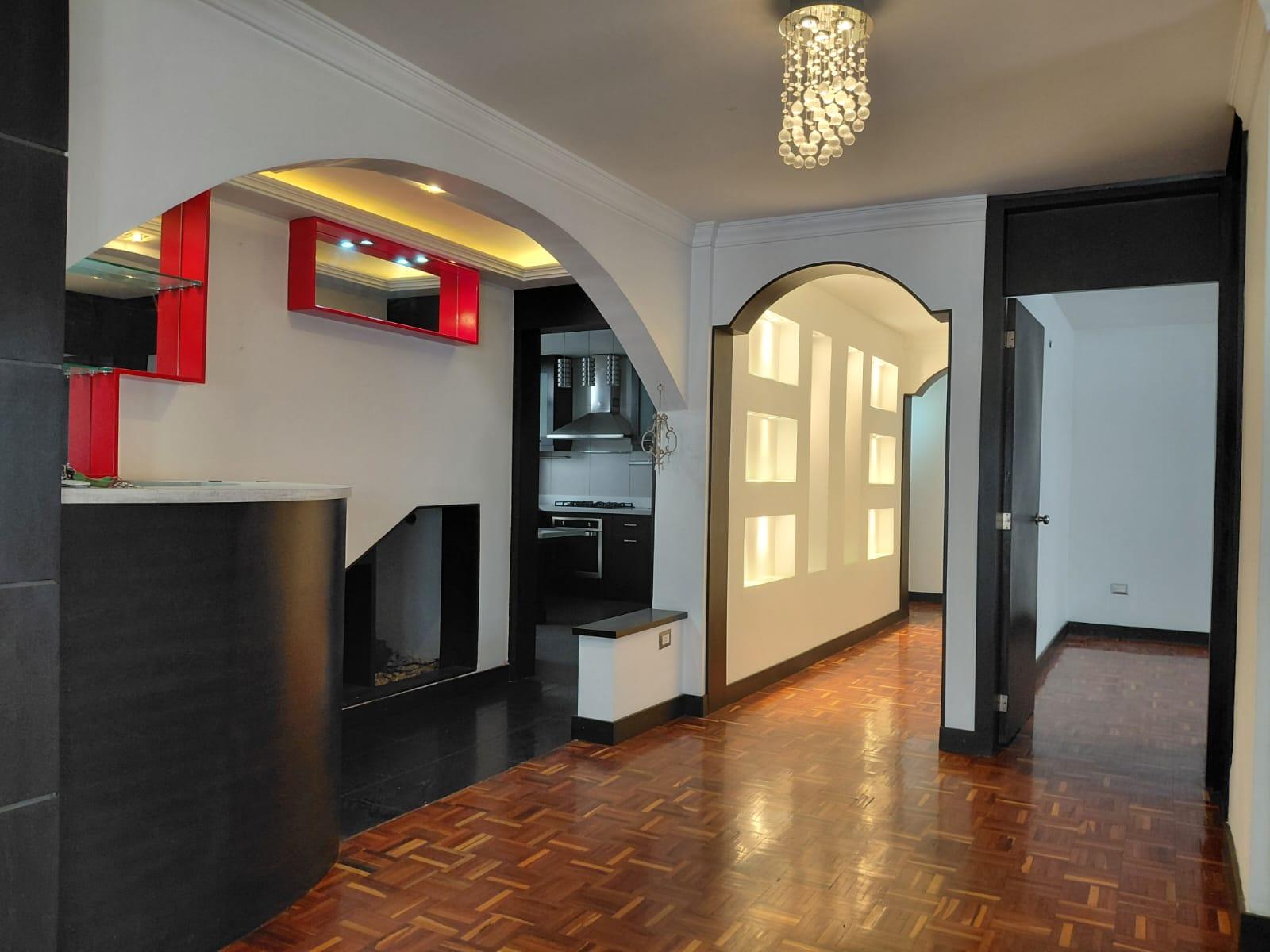 Casa en venta en Pichincha | Quito | Ponceano, N71D VINCENTN71D VINCENT VAN GOGH OE4-41 VAN GOGH OE4-41 al 400, 688 m²