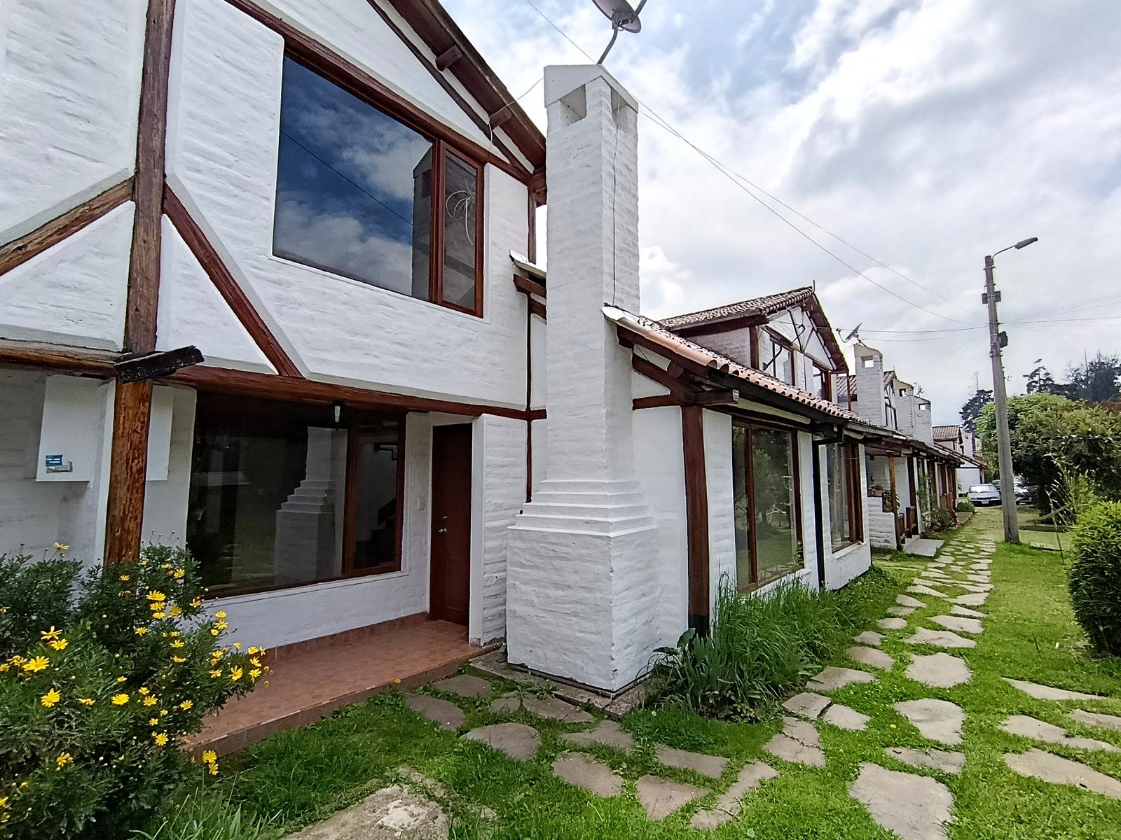 Casa en venta en Pichincha | Quito | Sangolqui, Av. de Los Viñedos, Conjunto Terracota D
