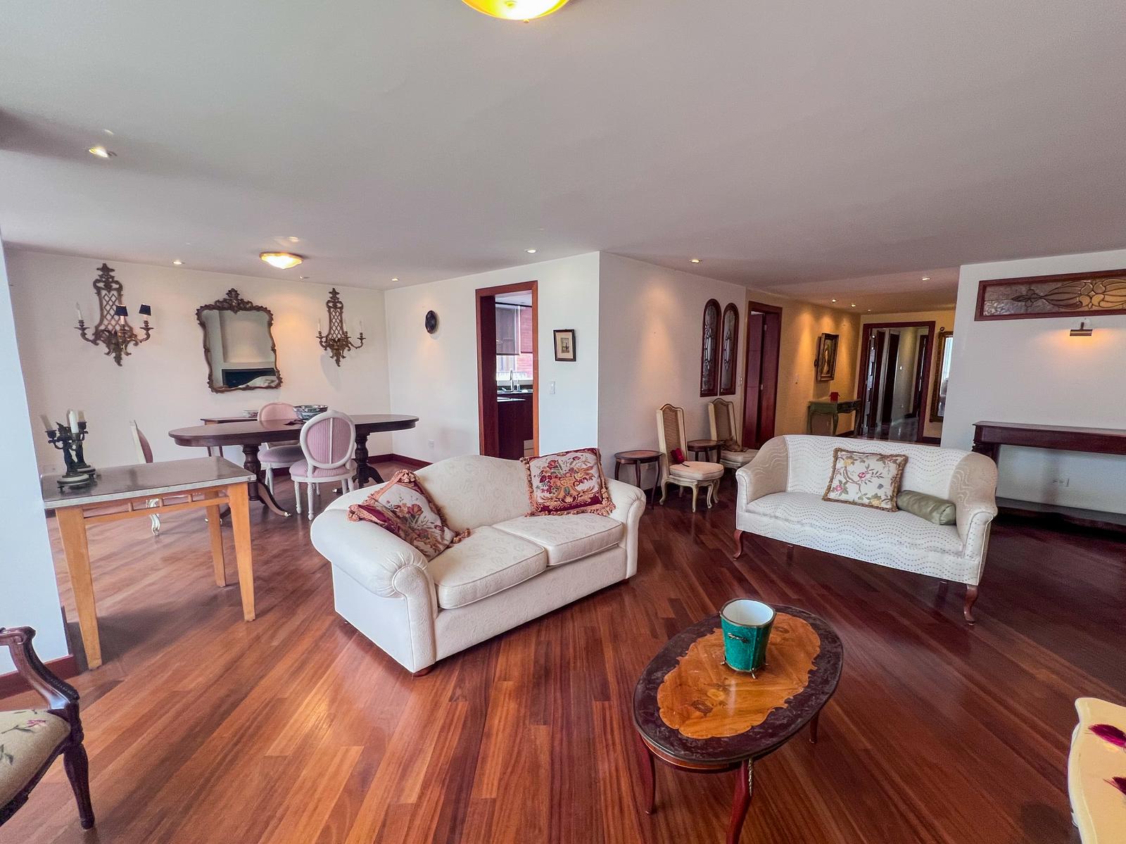 Departamento en venta en Pichincha | Quito | González Suárez, Exclusivo departamento en venta – Edificio Atenea | González Suárez, Quito, 254 m²