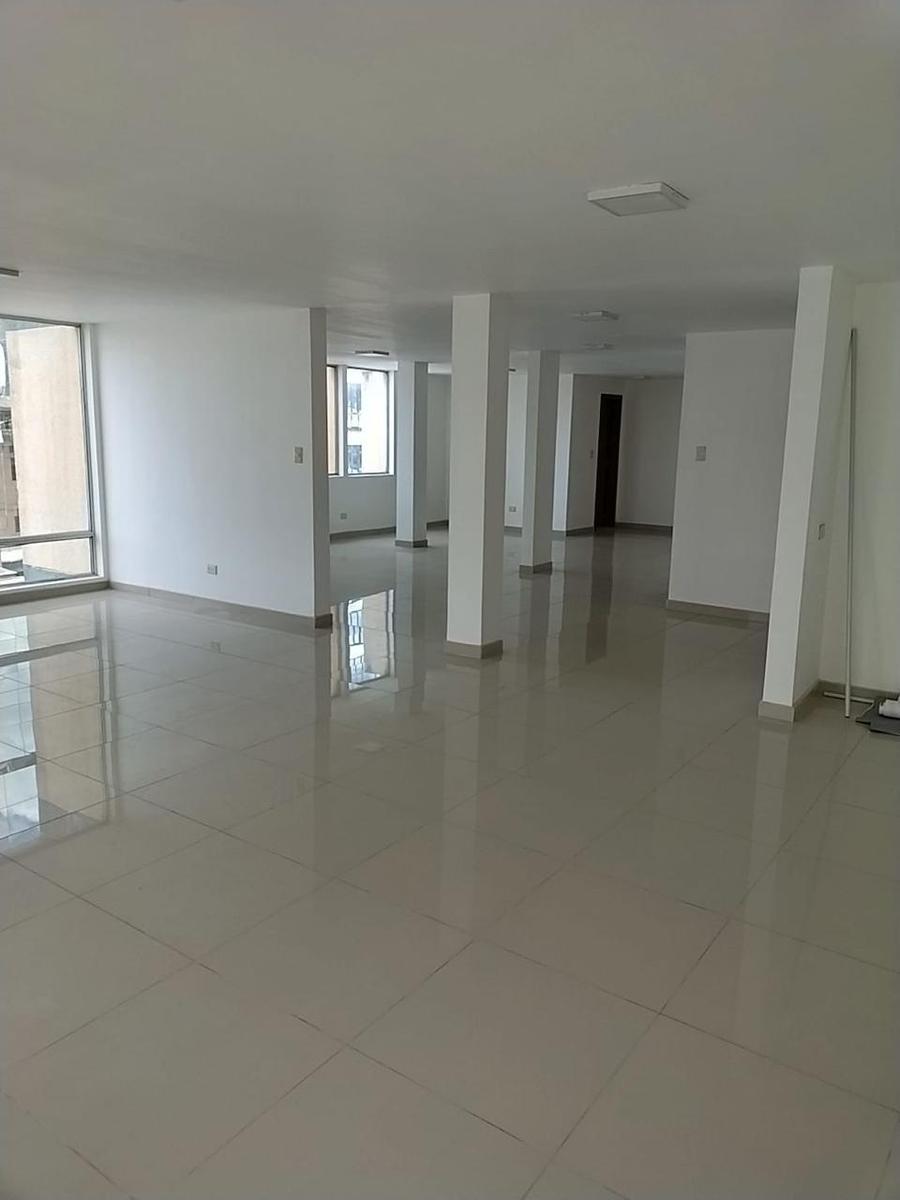 Oficina en venta en Pichincha | Quito | Norte de Quito, Venta Oficina flex 158 m2 con opciòn para departamento, calle Amazonas