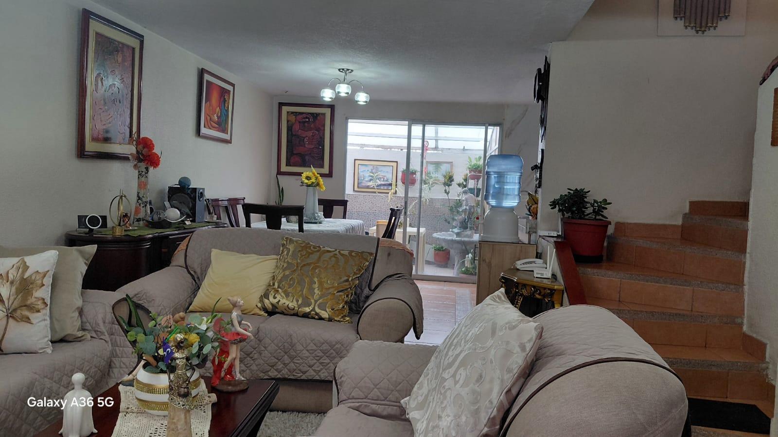 Casa en venta en Pichincha | Quito | Norte de Quito, Casa en Venta Conjunto Genova sector Bellasvista Carretas, 130 m²