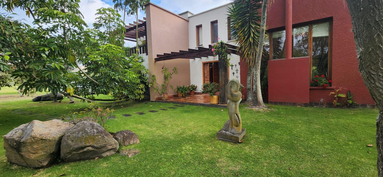 House for Sale – Puembo | Suracpamba Urbanization 2