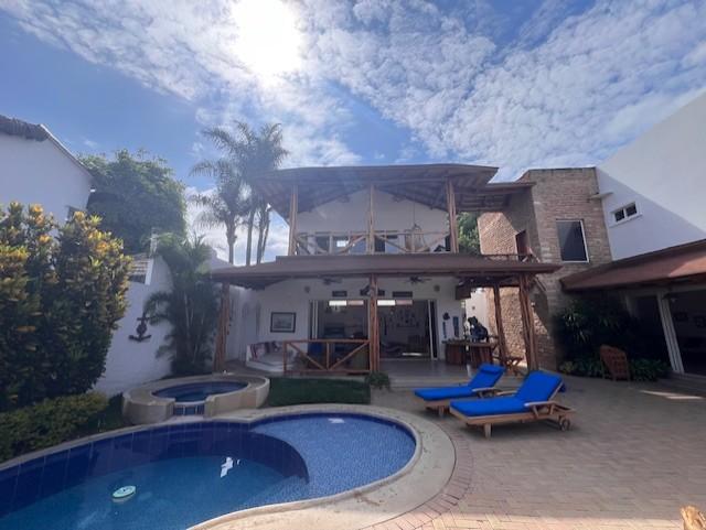 House in North Punta Blanca 3